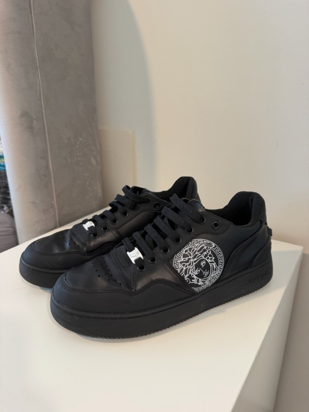 Versace Shoes Leather Medusa size US 8